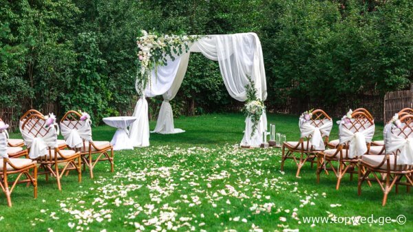 ქორწილი ღია ცის ქვეშ – წინაღობები, რომლებიც უნდა იცოდეთ